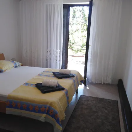 Apartamento With A Parking Space Zavala, Hvar - 8706 *