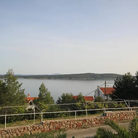 With A Parking Space Zavala, Hvar - 8706 Apartament Jelsa (Hvar)