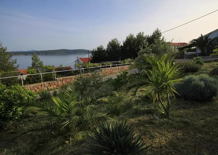 Apartament With A Parking Space Zavala, Hvar - 8706 Jelsa (Hvar)