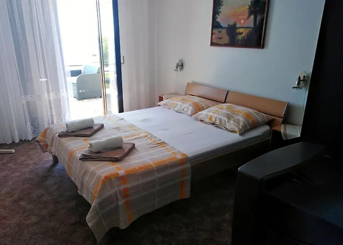 With A Parking Space Zavala, Hvar - 8706 Jelsa (Hvar)